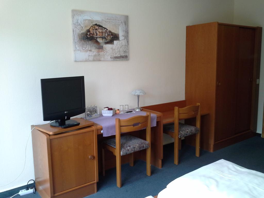 Haus Mariandl Hotel Dusseldorf Phòng bức ảnh