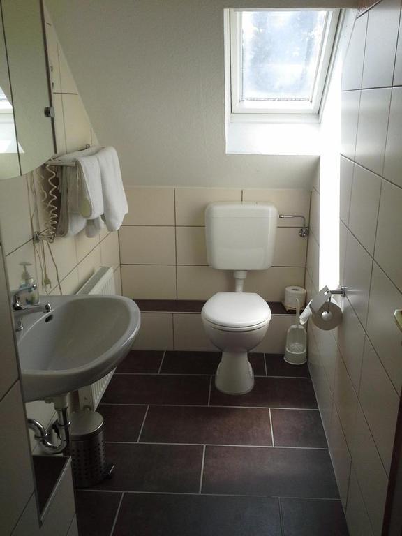 Haus Mariandl Hotel Dusseldorf Ngoại thất bức ảnh