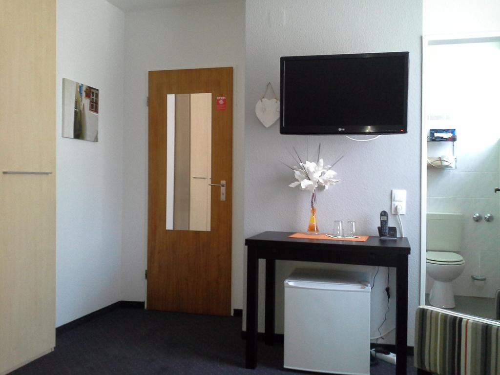Haus Mariandl Hotel Dusseldorf Phòng bức ảnh