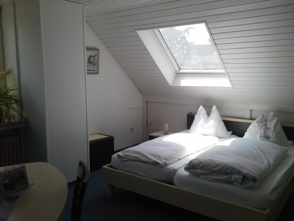 Haus Mariandl Hotel Dusseldorf Ngoại thất bức ảnh
