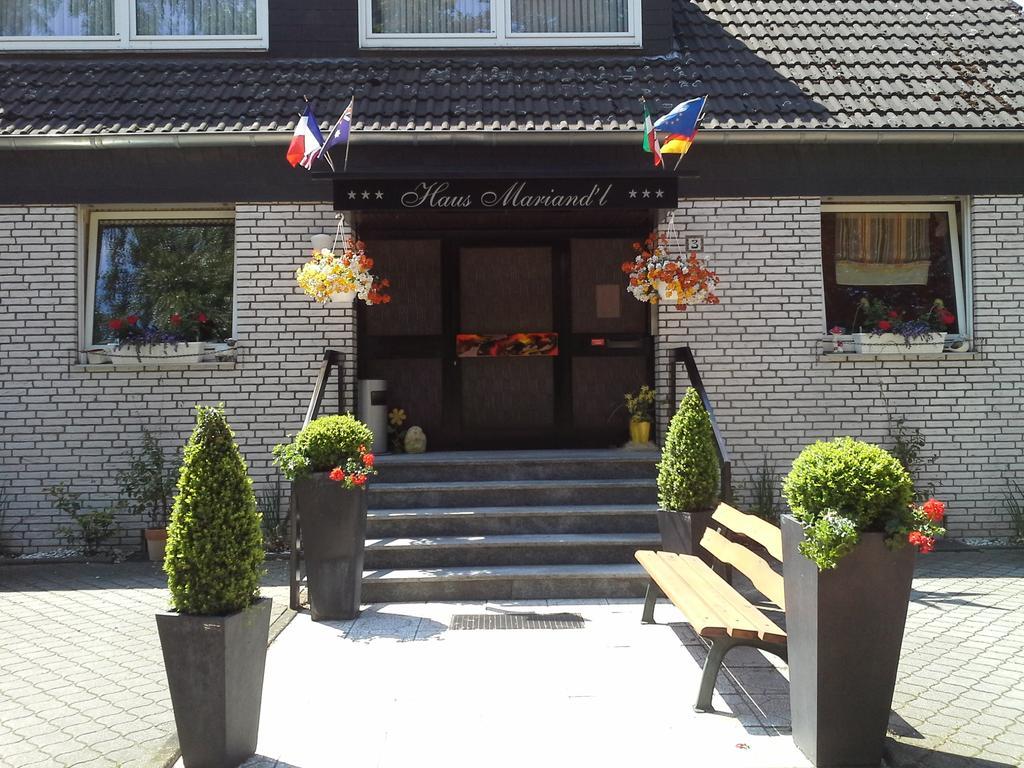 Haus Mariandl Hotel Dusseldorf Ngoại thất bức ảnh