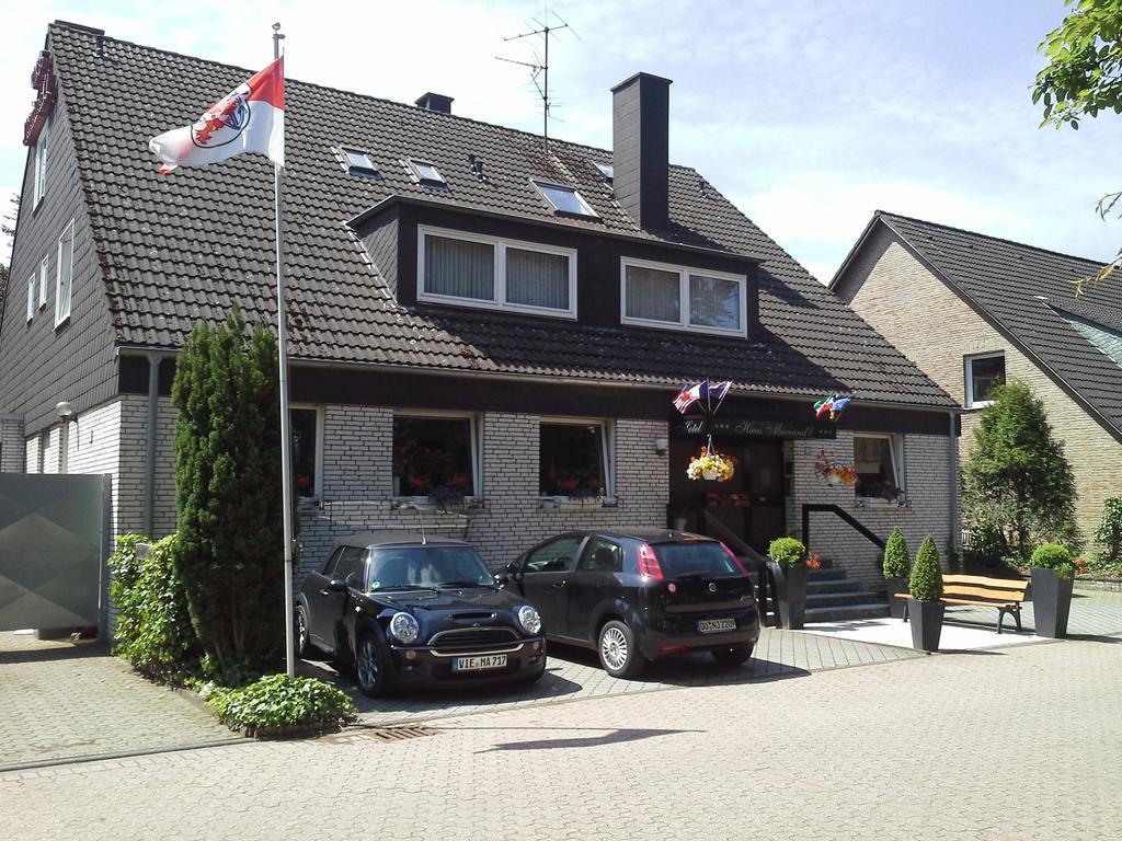 Haus Mariandl Hotel Dusseldorf Ngoại thất bức ảnh